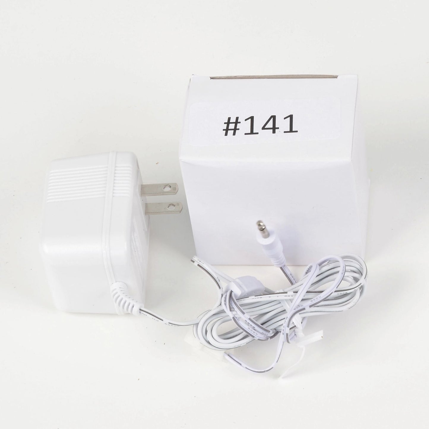 Replacement Adapter 12V AC 850mA white male jack with aux clip